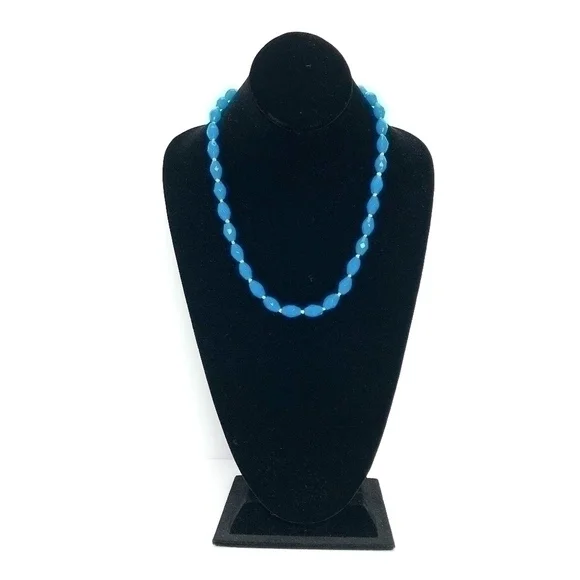 Vintage Blue Agate Beaded Necklace - Picture 2 of 5
